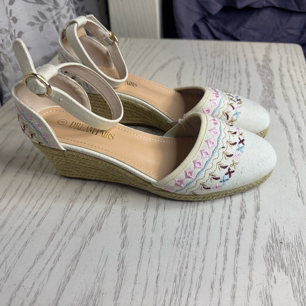 Dream Pairs Women's Espadrilles - Cream and Pink Embroidery